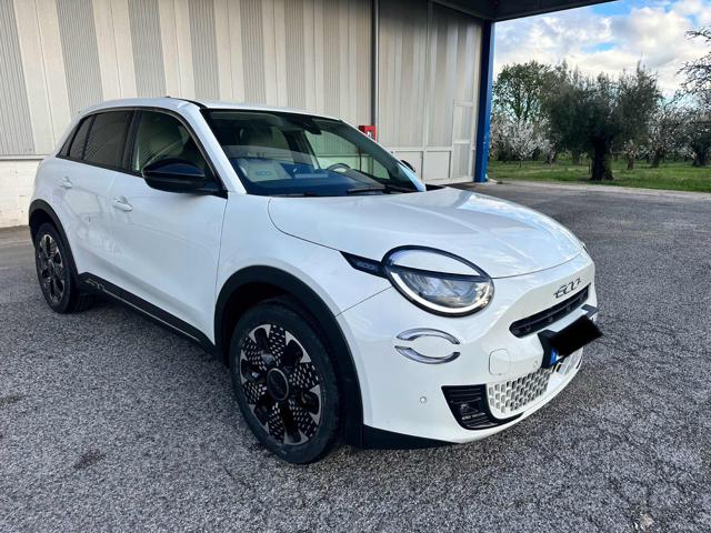 Fiat 600 Hybrid 100 CV DCT MHEV La Prima - foto 2 di 4