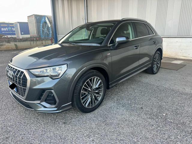 Audi Q3 35 TDI S tronic S line edition - foto 3 di 18