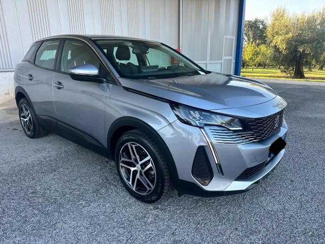 Peugeot 3008 BlueHDi 130 S&S Active Business, del 2021, 31.200 km, in vendita a Calvi Risorta (CE)