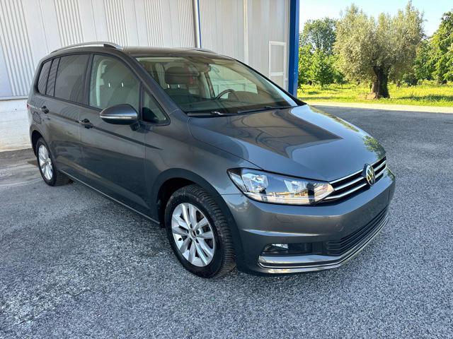 Volkswagen Touran 1.6 TDI 115 CV SCR Comfortline BlueMotion Technolo, del 2018, 141.000 km, in vendita a Calvi Risorta (CE)