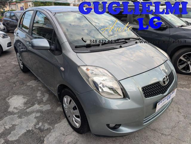 Toyota Yaris 1.3 5 porte Sol - foto 4 di 4