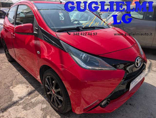 Toyota Aygo 1.0 VVT-i 69 CV 5 porte tetto aprib.WAVE - foto 3 di 4