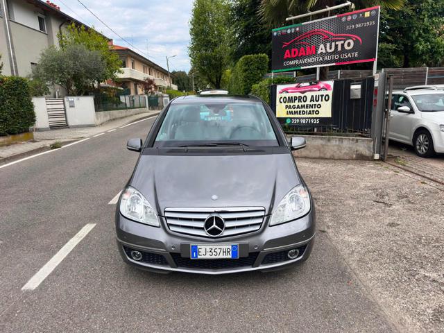 Mercedes-Benz A 160 BlueEFFICIENCY Premium cambio automatico - foto 2 di 4