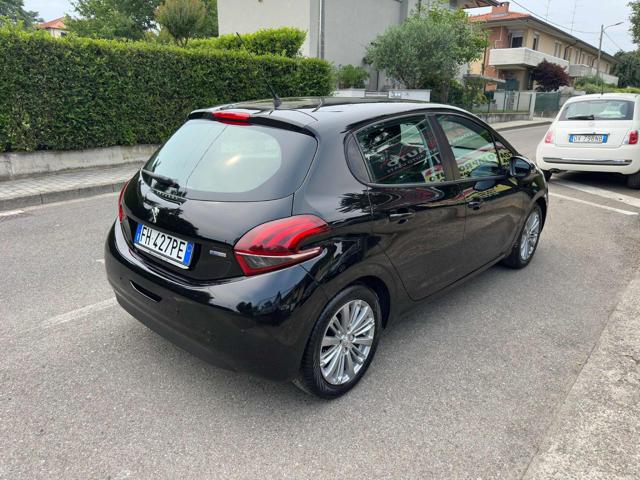 Peugeot 208 1° serie PureTech 82 5 porte Allure - foto 3 di 4