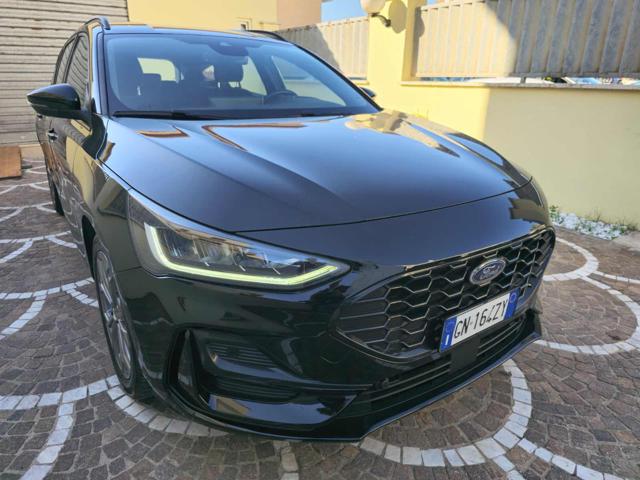 Ford Focus 1.0 EcoBoost Hybrid 155 CV Powershift SW ST-line - foto 2 di 4
