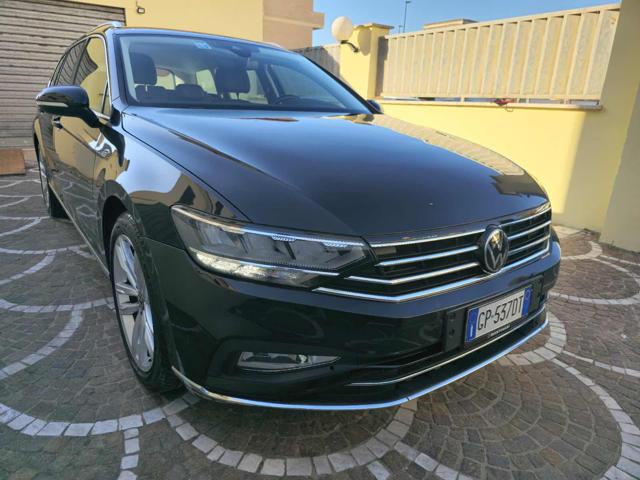 Volkswagen Passat Variant 1.5 TSI ACT DSG Business AUTOMATICA usato a FIUMICINO