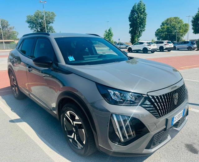 Peugeot 2008 PureTech 130 S&S EAT8 Allure unipropietario !!!! usato a FIUMICINO