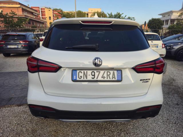 MG EHS Plug-in Hybrid Luxury PLUG -IN aziendale - foto 3 di 4