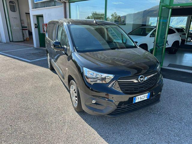 Opel Combo Cargo 1.5 Diesel 130CV S&S AT8 PL-DC 850kg - foto 2 di 4