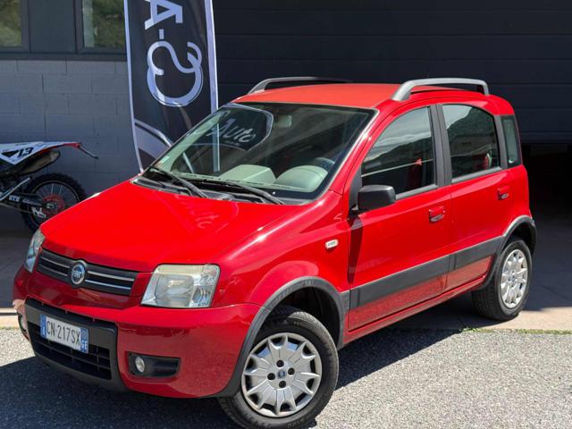 Fiat Panda 1.2 4x4 Climbing - foto 2 di 4