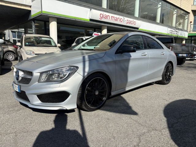 Mercedes-Benz CLA 220 d Automatic Premium Dark Night - foto 4 di 4