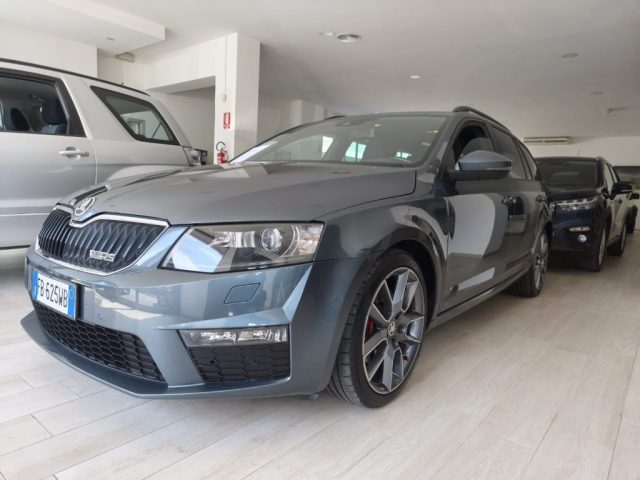 Skoda Octavia 2.0 TDI DSG Wagon RS - foto 2 di 4