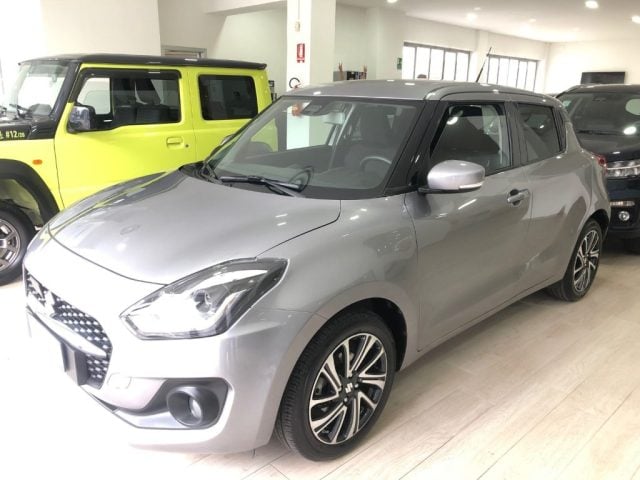 Suzuki Swift 1.2 Hybrid Top, del 2023, 60.782 km, in vendita a Torino (TO)