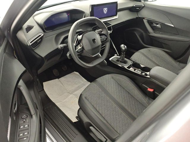Peugeot 2008 1.2 PURETECH 100CV ALLURE usato a LENDINARA