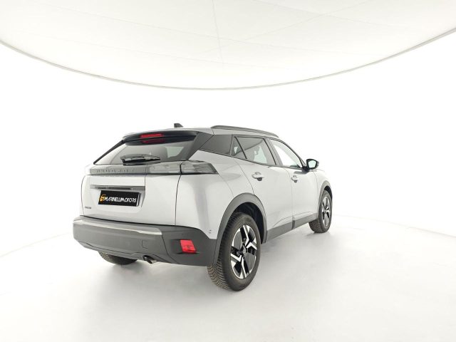 Peugeot 2008 1.2 PURETECH 100CV ALLURE usato a LENDINARA