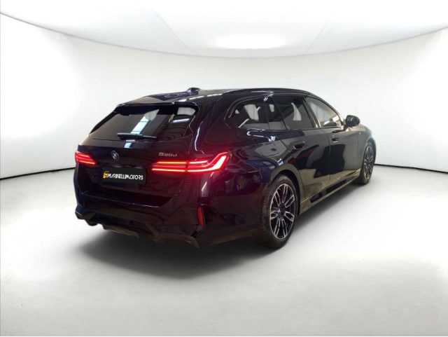 BMW 520 D TOURING M SPORT - foto 2 di 4