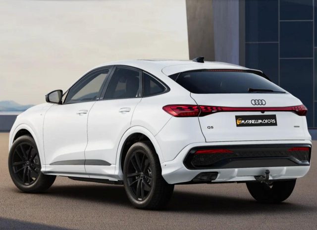 Audi Q5 SPB 40 TDI 204CV MHEV QUATTRO S TRONIC 2X S LINE - foto 3 di 4
