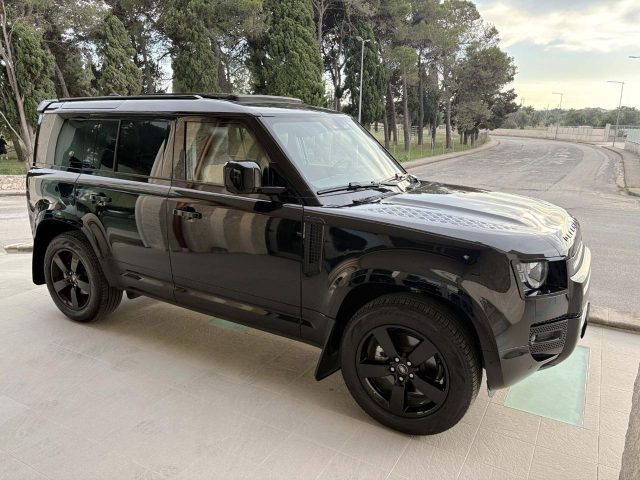 Land Rover Defender 110 3.0D I6 250 CV AWD Auto X-Dynamic HSE - foto 3 di 4