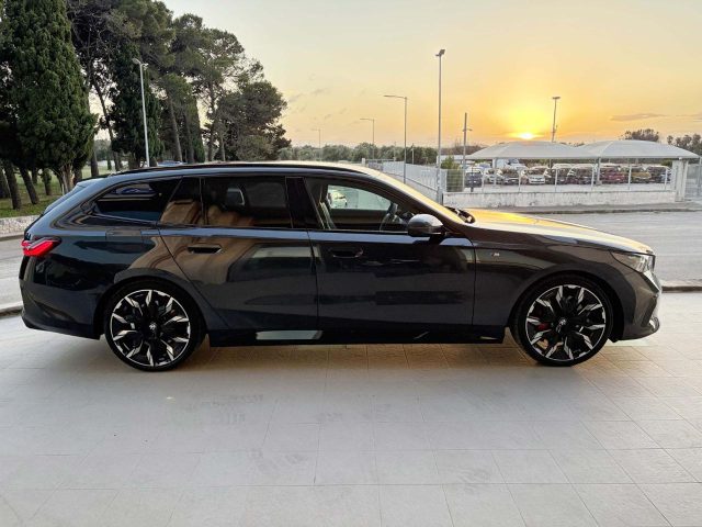 BMW 540 d 48V xDrive Touring Msport Pro. - foto 4 di 4