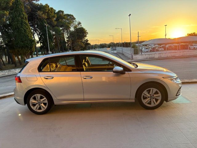 Volkswagen Golf 2.0 TDI DSG SCR Life COCKPIT-LUCI AMBIENTE - foto 4 di 4