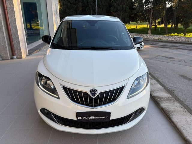 Lancia Ypsilon 1.0 FireFly 5 porte S&S Hybrid Gold 5 posti - foto 2 di 4