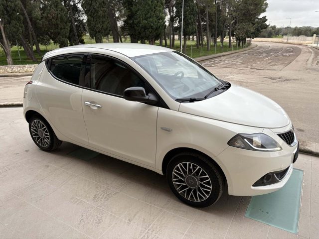 Lancia Ypsilon 1.0 FireFly 5 porte S&S Hybrid Gold 5 posti - foto 3 di 4