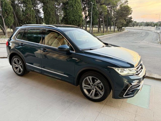 Volkswagen Tiguan 2.0 TDI 150 CV SCR DSG R-Line LUCI AMBIENTE - foto 3 di 4