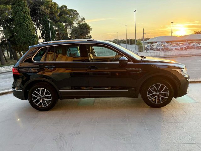 Volkswagen Tiguan 2.0 TDI 150 CV SCR DSG Life - foto 4 di 4