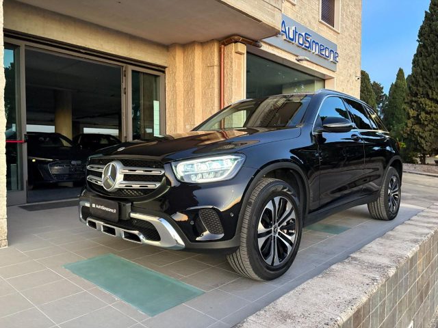 Mercedes-Benz GLC 300 de 4Matic Plug-in hybrid Sport usato a CAROVIGNO