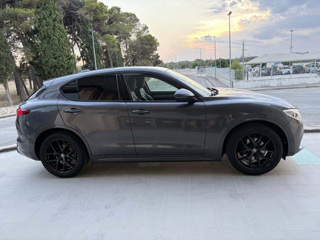 Alfa Romeo Stelvio 2.2 Turbodiesel 210CV AT8 Q4 Veloce - foto 4 di 4