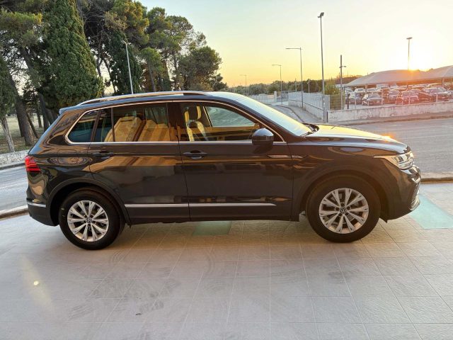 Volkswagen Tiguan 2.0 TDI 150 CV SCR DSG Life - foto 4 di 4