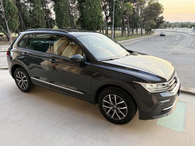 Volkswagen Tiguan 2.0 TDI 150 CV SCR DSG Life - foto 3 di 4