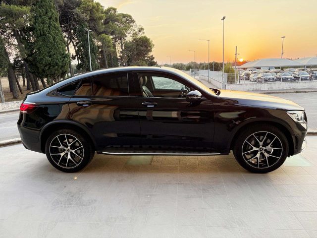 Mercedes-Benz GLC 220 d 4Matic Coupé Premium Pack Night TETTO - foto 4 di 4