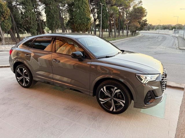 Audi Q3 SPB Sportback 40 TDI quattro S tronic S line Plus - foto 3 di 4