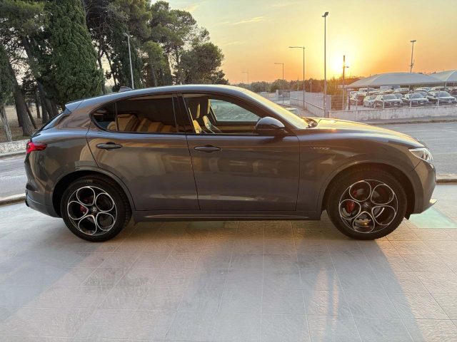 Alfa Romeo Stelvio 2.2 Turbodiesel 210CV AT8 Q4 Veloce - foto 4 di 4