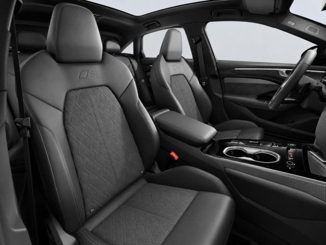 Audi A6 2.0 TDI mHEV+ S tronic S line edition one TETTO. - foto 4 di 9
