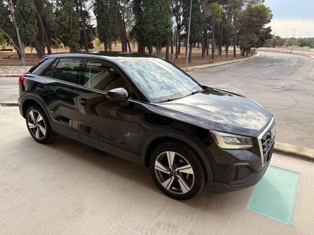 Audi Q2 30 TDI Admired CARPLAY - foto 3 di 4