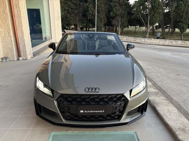 Audi TT Roadster 40 2.0 TFSI S tronic S line - foto 2 di 4