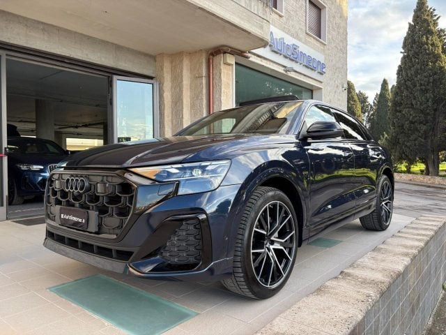 Audi Q8 50 TDI 286 CV quattro tiptronic S line edition., del 2024, 29.085 km, in vendita a Carovigno (BR)