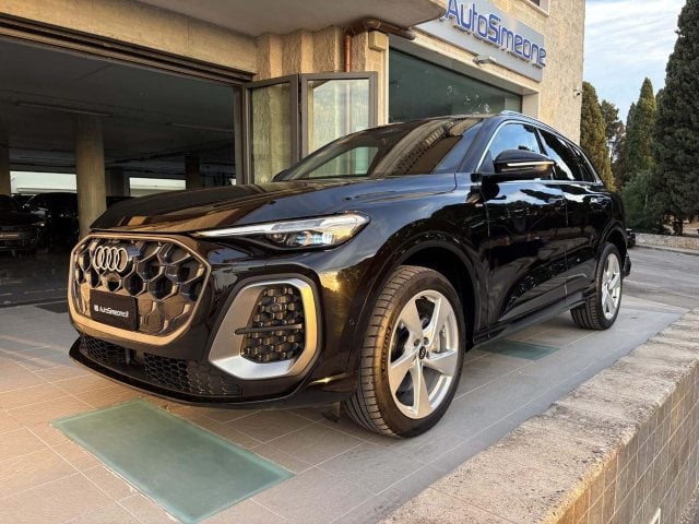 Audi Q5 2.0 TDI mHEV+ S tronic quattro S line edition., del 2026, 4.388 km, in vendita a Carovigno (BR)