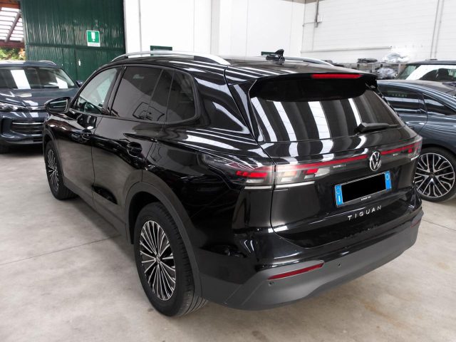 Volkswagen Tiguan 2.0 TDI 150 CV DSG Life CERCHI 18''-RETROCAMERA - foto 4 di 4