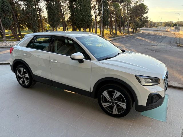 Audi Q2 30 TDI S tronic Admired RETROCAMERA-CERCHI 18'' - foto 3 di 4