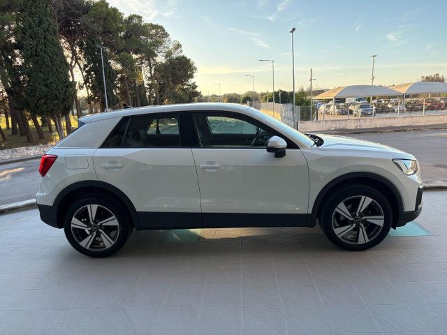 Audi Q2 30 TDI S tronic Admired RETROCAMERA-CERCHI 18'' - foto 4 di 4
