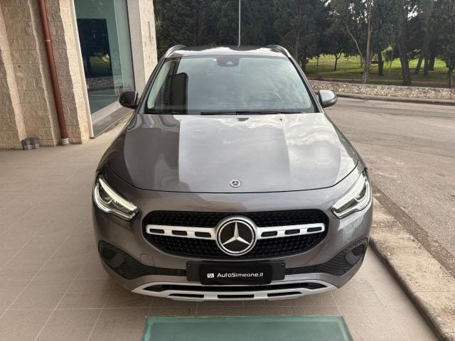 Mercedes-Benz GLA 180 d Automatic Business Extra - foto 2 di 4