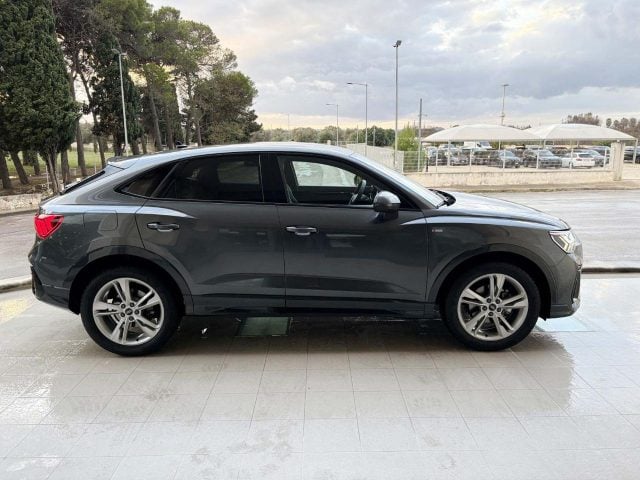 Audi Q3 SPB Sportback 35 TDI S tronic S line edition - foto 4 di 4