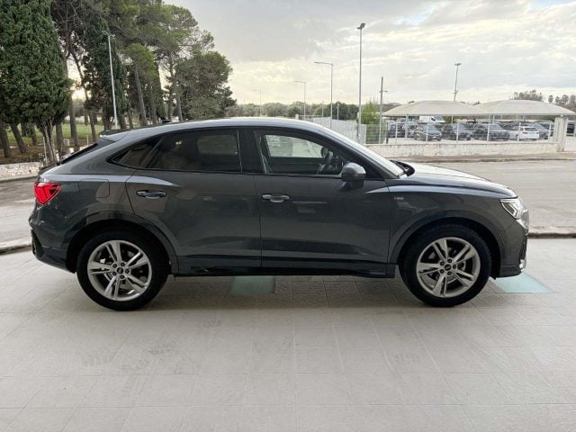 Audi Q3 SPB Sportback 35 TDI S tronic S line edition - foto 4 di 4
