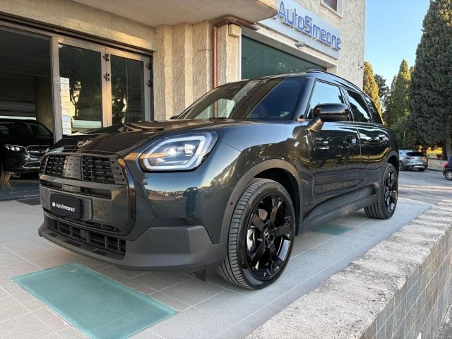 MINI Countryman D Classic Countryman CERCHI DA 19''., del 2025, 19.508 km, in vendita a Carovigno (BR)