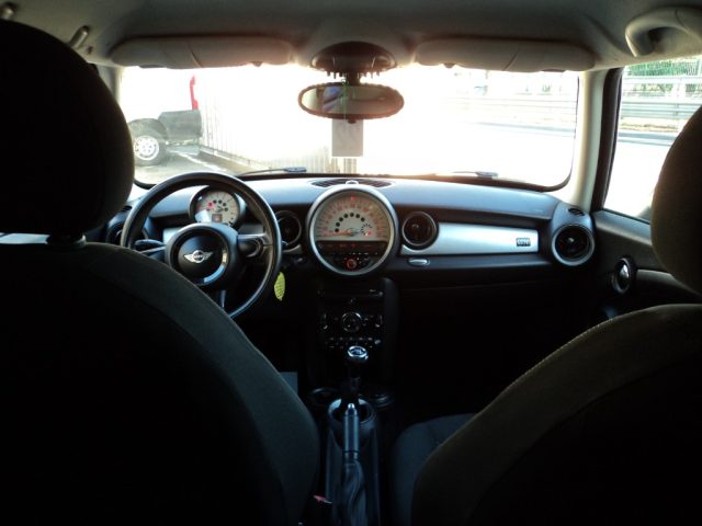 MINI One 1.6 16V 75CV usato a GIUGLIANO IN CAMPANIA