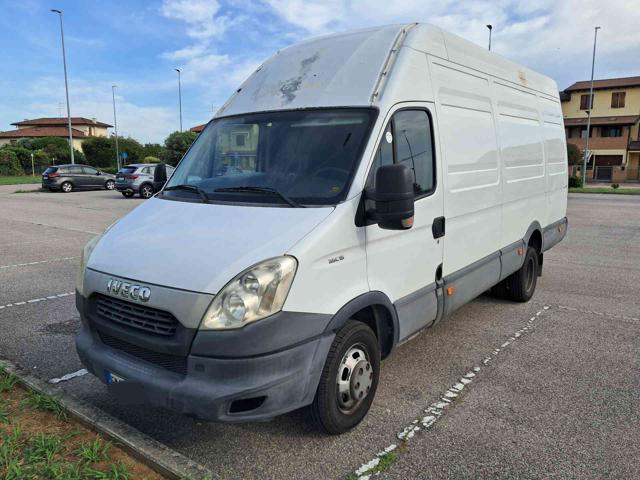 Iveco Daily 35C15LV BTor 3.0 HPT PL-TA-RG Furgone - foto 2 di 4