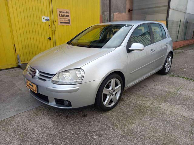 Volkswagen Golf 2.0 16V TDI 4mot. 5p. Sportline 4x4 neopatentati, del 2005, 238.327 km, in vendita a Bancole (MN)